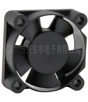 怎樣設(shè)計散熱風(fēng)扇，可做到防噪音